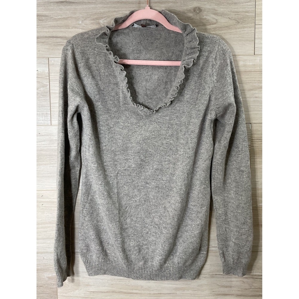 Adrienne Vittadini Cashmere Ruffle V-Neck Sweater Womens M Preppy Cozy Classic